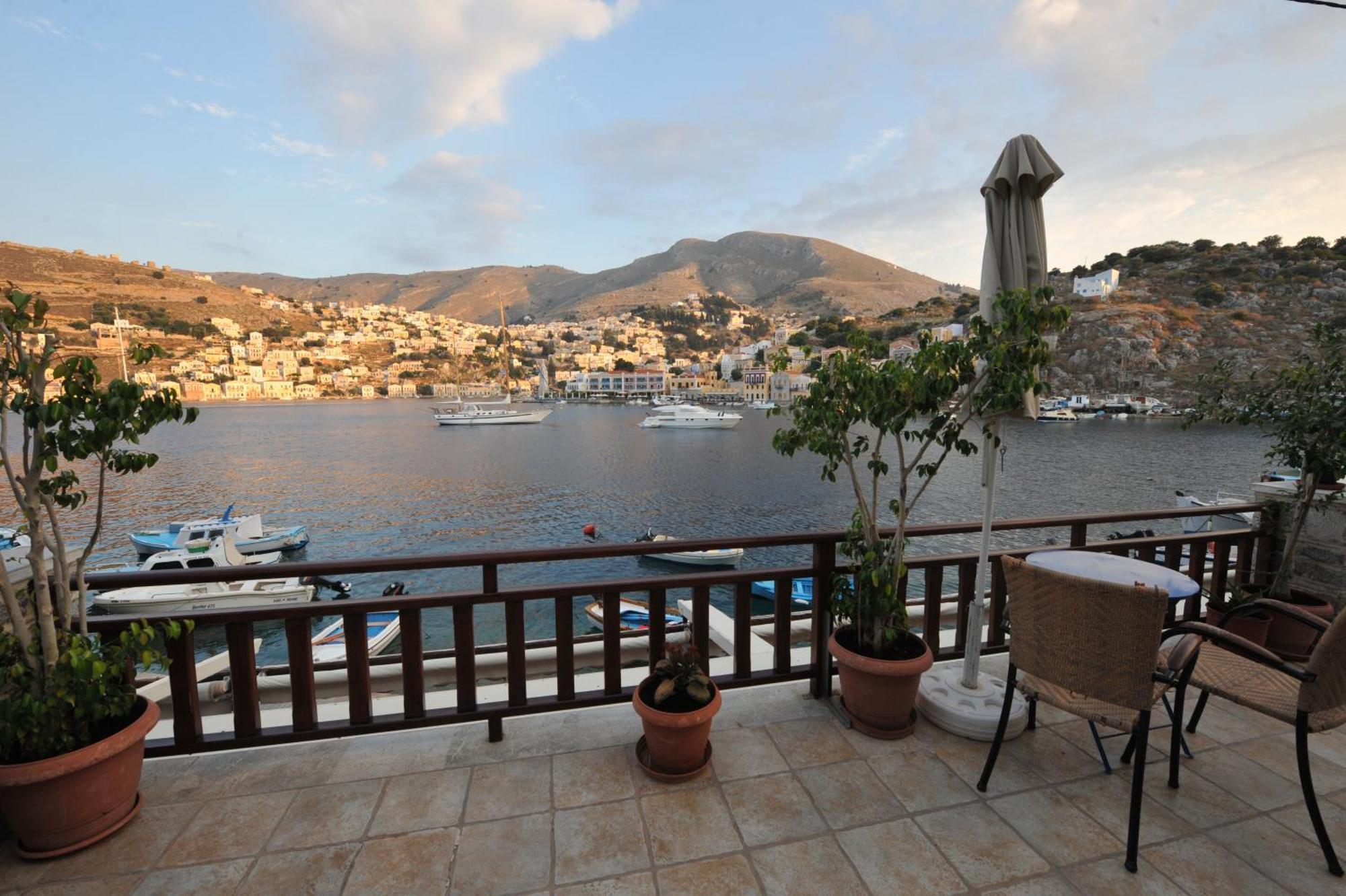 Apartamento Odyssia Symi Exterior foto